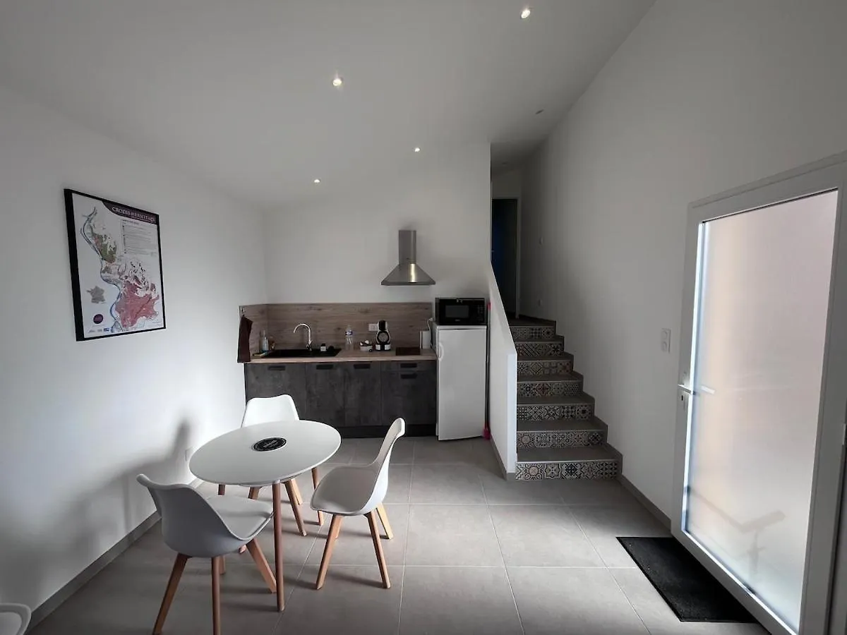 Apartment Le Gite Des Louis Chanos-Curson France